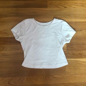 brandy melville cropped white tee✨